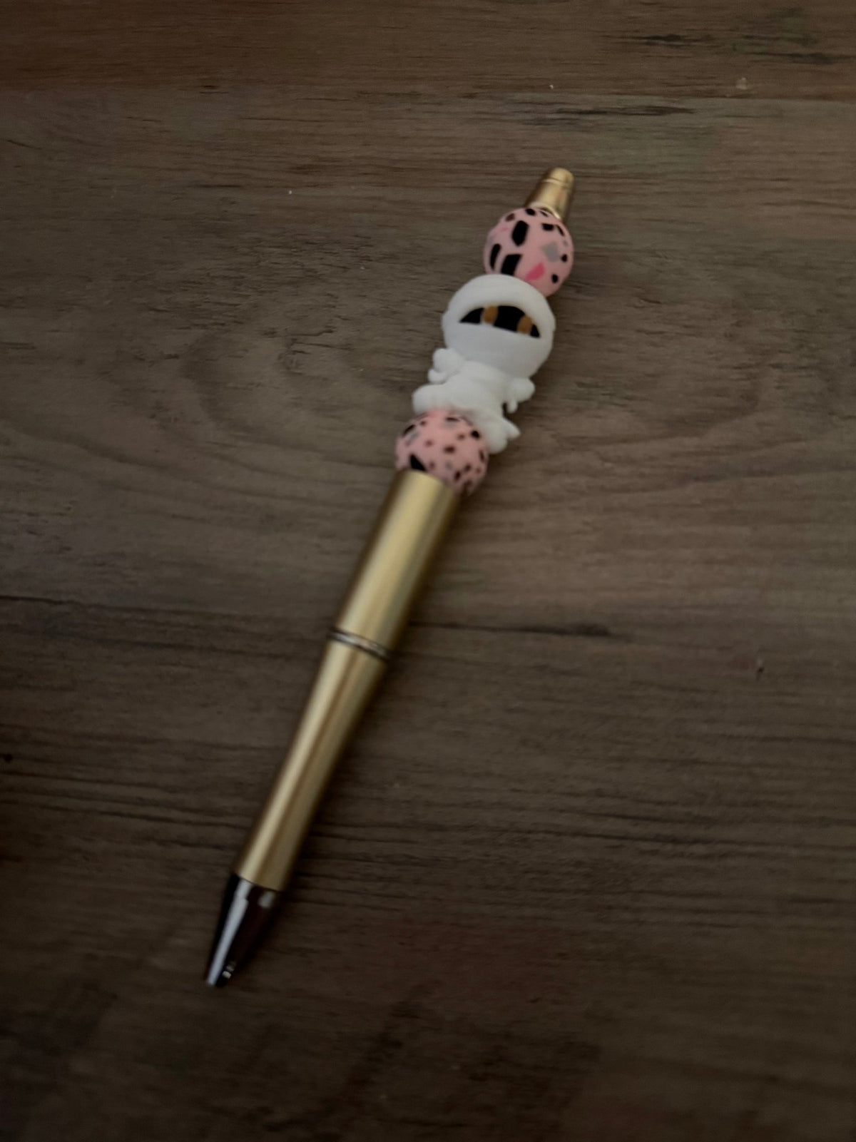 Pink Spooky Halloween Beaded Pens | Ghost, Bat & Mummy Pens | Cute Halloween Pens | Spooky Season Gifts - Linnea’s Cute Creationz