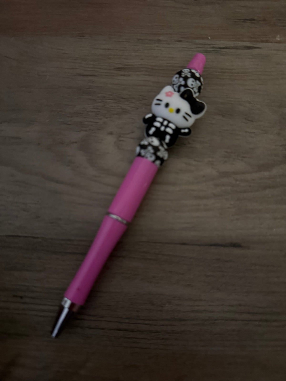 Spooky Kitty Beaded Pens | Skeleton Kitty Halloween Pens | Pink & Black Gothic Pens | Cute Spooky Season Gifts - Linnea’s Cute Creationz